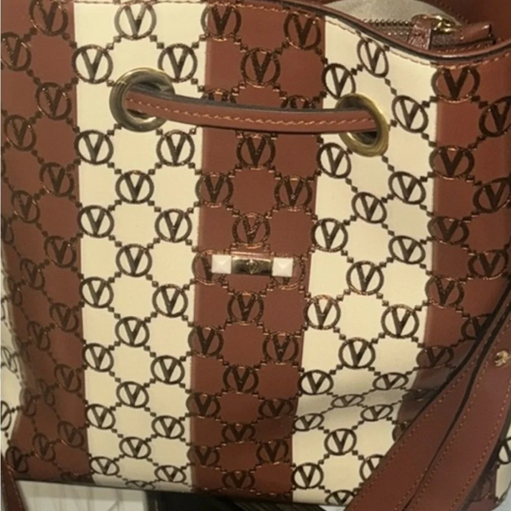 Valentino By Mario Valentino questions leave